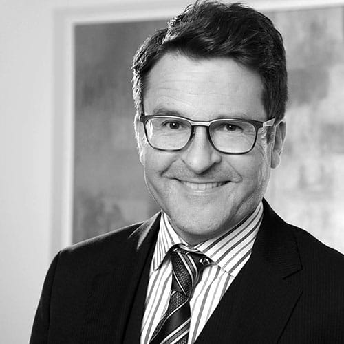 Dr. Oliver Schneider